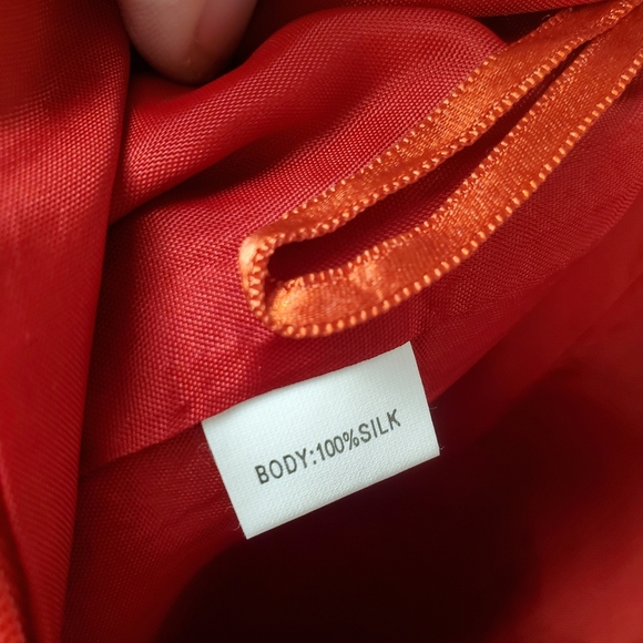 Vntg 90s Kay Unger Red Silk Suit. Cropped Jacket and Skirt. Size 10. #219 - Picture 4 of 16